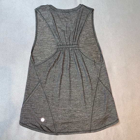 Lululemon tank top - Picture 3 of 3
